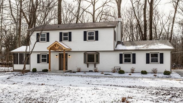11809 Pebble Brook Lane, Carmel, IN 46033