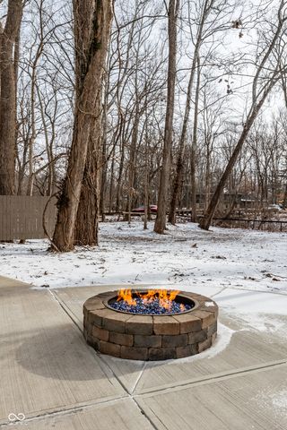 11809 Pebble Brook Lane, Carmel, IN 46033