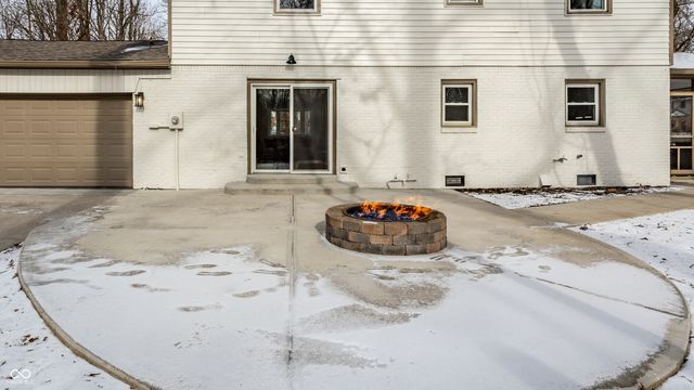 11809 Pebble Brook Lane, Carmel, IN 46033