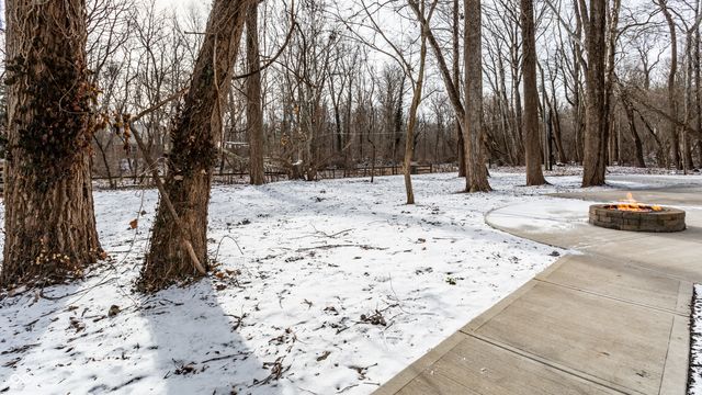 11809 Pebble Brook Lane, Carmel, IN 46033