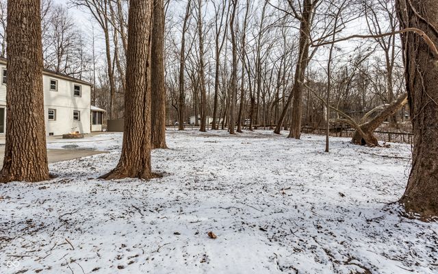 11809 Pebble Brook Lane, Carmel, IN 46033