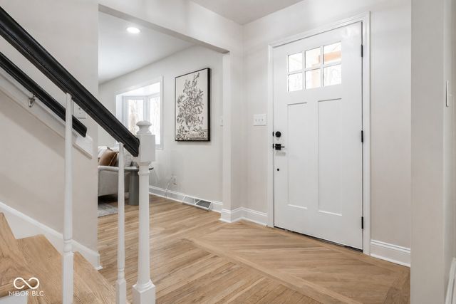 11809 Pebble Brook Lane, Carmel, IN 46033