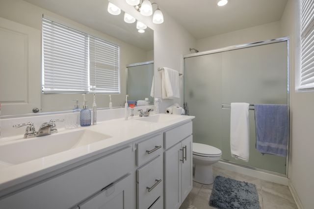1308 Catalina Court, Schaumburg, IL 60173