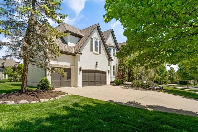 5712 W 146th Street, Overland Park, KS 66223