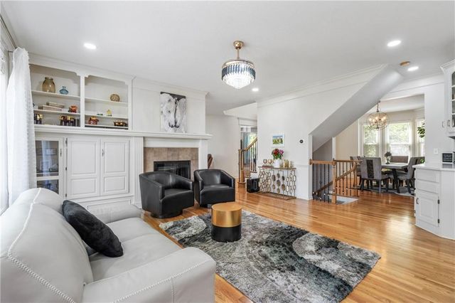 5712 W 146th Street, Overland Park, KS 66223