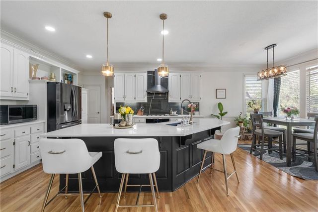 5712 W 146th Street, Overland Park, KS 66223