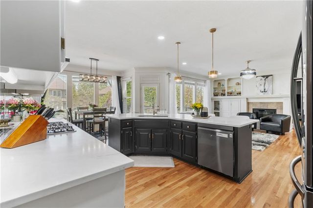 5712 W 146th Street, Overland Park, KS 66223