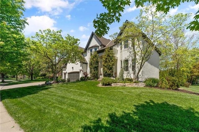 5712 W 146th Street, Overland Park, KS 66223
