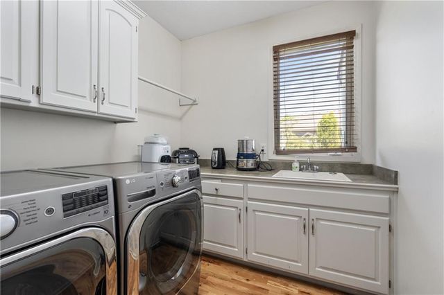 5712 W 146th Street, Overland Park, KS 66223