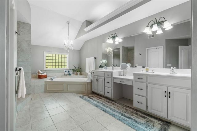 5712 W 146th Street, Overland Park, KS 66223