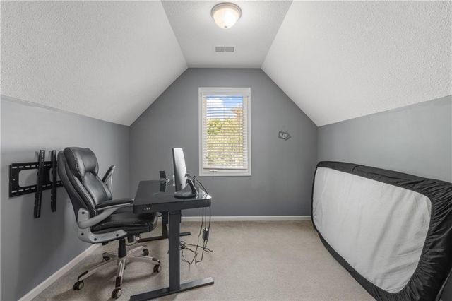 5712 W 146th Street, Overland Park, KS 66223