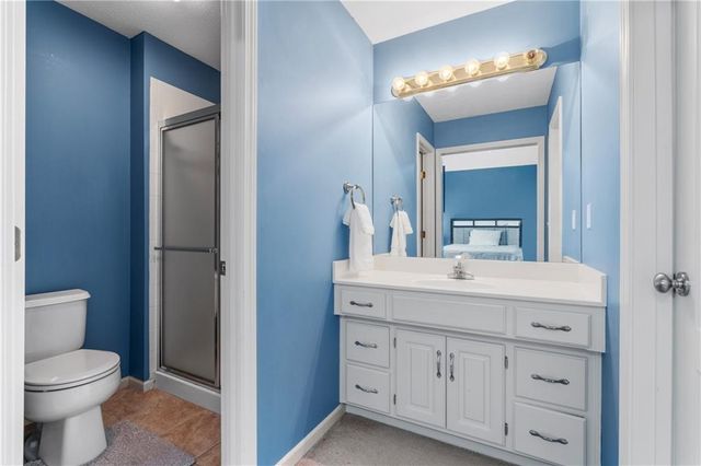 5712 W 146th Street, Overland Park, KS 66223