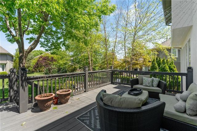 5712 W 146th Street, Overland Park, KS 66223