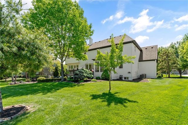 5712 W 146th Street, Overland Park, KS 66223
