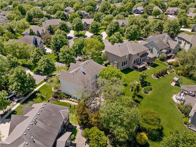 5712 W 146th Street, Overland Park, KS 66223
