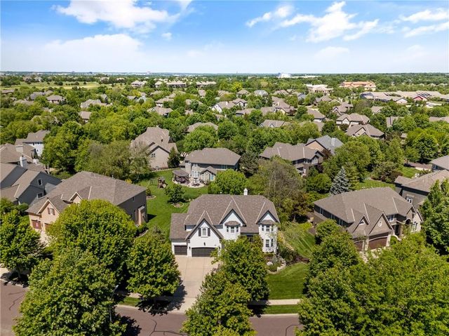 5712 W 146th Street, Overland Park, KS 66223