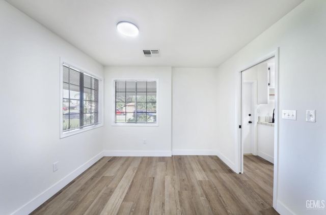 9225 Millfort Street, Bakersfield, CA 93307