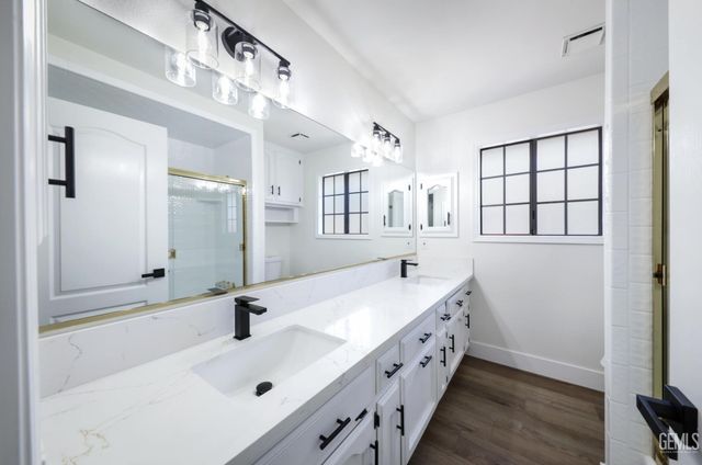 9225 Millfort Street, Bakersfield, CA 93307