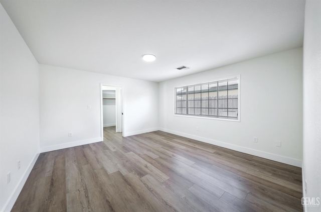 9225 Millfort Street, Bakersfield, CA 93307