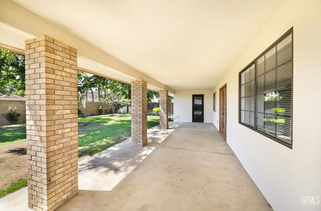 9225 Millfort Street, Bakersfield, CA 93307