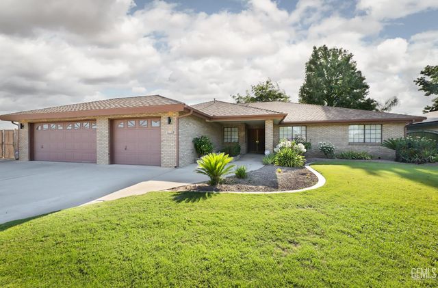 9225 Millfort Street, Bakersfield, CA 93307