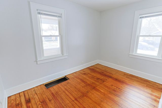 11 N Barrett Street, Niles, MI 49120