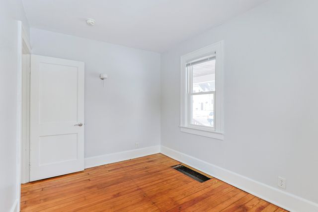 11 N Barrett Street, Niles, MI 49120