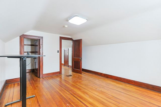 11 N Barrett Street, Niles, MI 49120