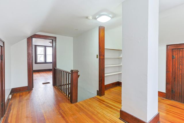 11 N Barrett Street, Niles, MI 49120