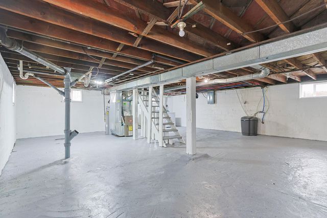 11 N Barrett Street, Niles, MI 49120