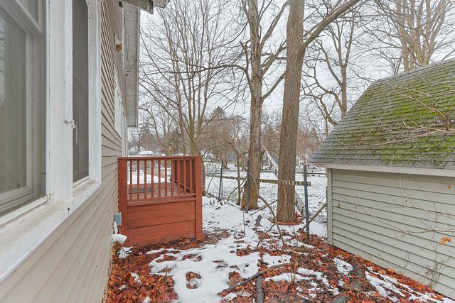 11 N Barrett Street, Niles, MI 49120