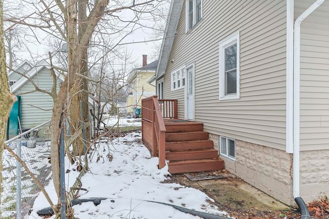 11 N Barrett Street, Niles, MI 49120