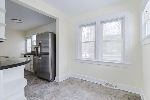 11 N Barrett Street, Niles, MI 49120