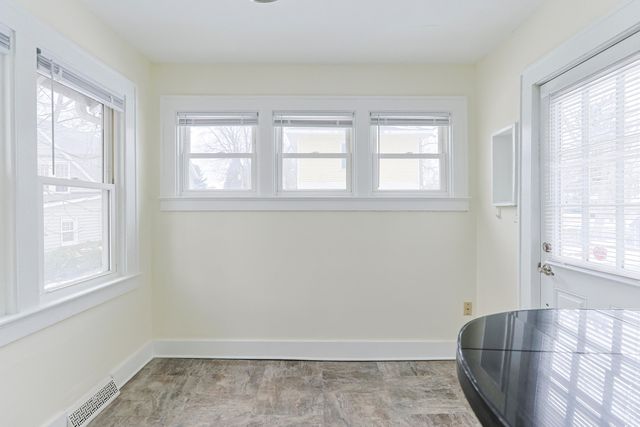 11 N Barrett Street, Niles, MI 49120