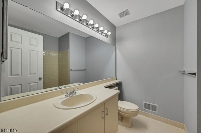 2602 Johnson Cir, Bridgewater Twp., NJ 08807