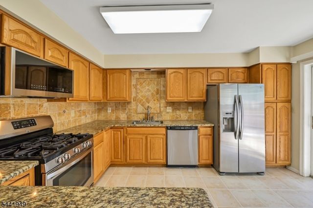 2602 Johnson Cir, Bridgewater Twp., NJ 08807