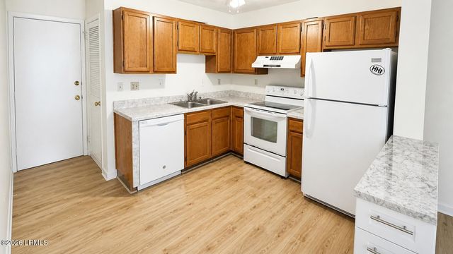 239 Beach City Rd Apt 1318, Hilton Head Island, SC 29926