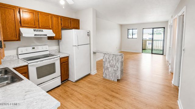 239 Beach City Rd Apt 1318, Hilton Head Island, SC 29926