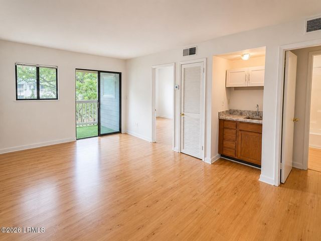 239 Beach City Rd Apt 1318, Hilton Head Island, SC 29926