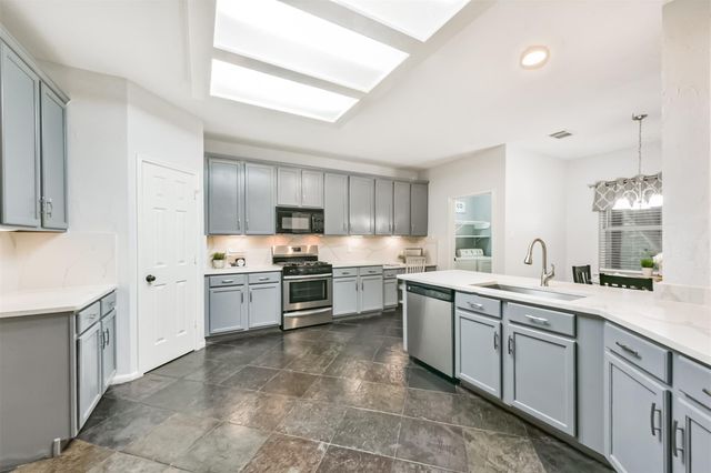 12902 Chalfield Circle, Houston, TX 77044
