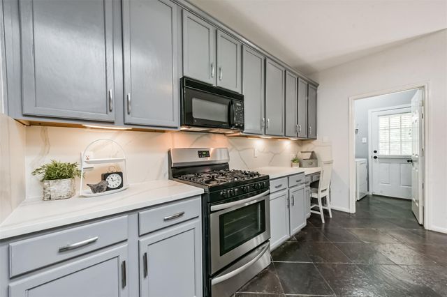 12902 Chalfield Circle, Houston, TX 77044