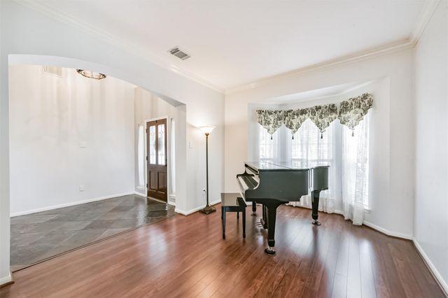 12902 Chalfield Circle, Houston, TX 77044