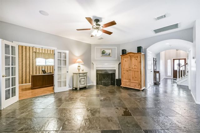 12902 Chalfield Circle, Houston, TX 77044