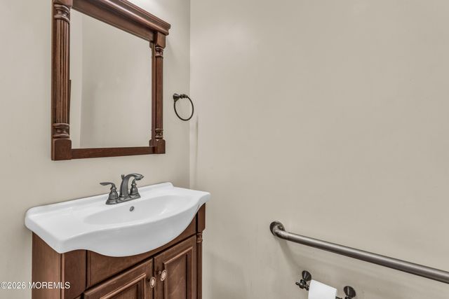 85 Squankum Road, Tinton Falls, NJ 07724