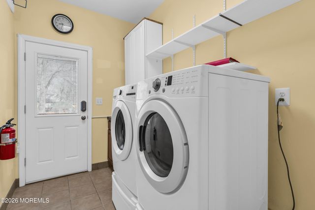 85 Squankum Road, Tinton Falls, NJ 07724