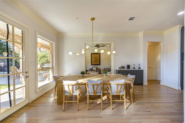 8701 Lanell Lane, Spring Valley Village, TX 77055