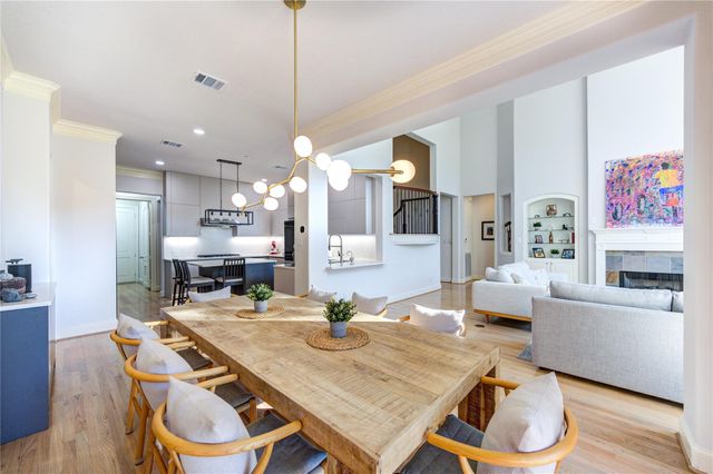 8701 Lanell Lane, Spring Valley Village, TX 77055