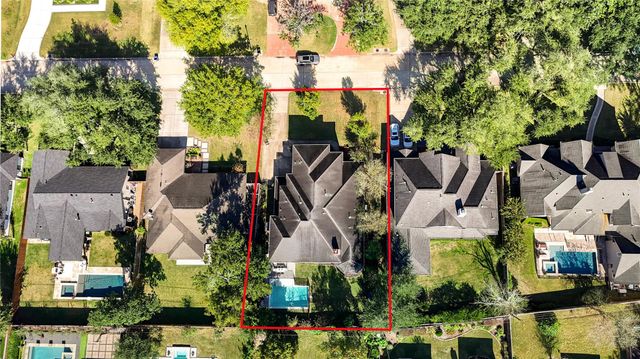 8701 Lanell Lane, Spring Valley Village, TX 77055