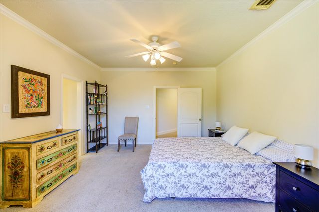 8701 Lanell Lane, Spring Valley Village, TX 77055