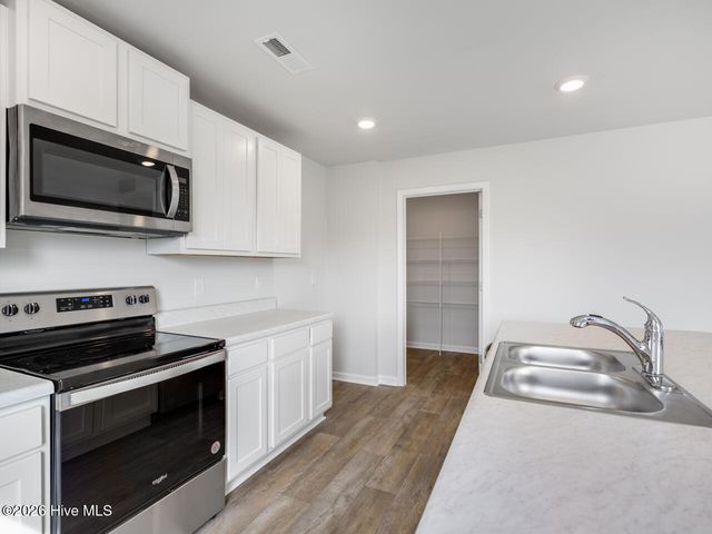 449 Driftwood Drive 34, Richlands, NC 28574